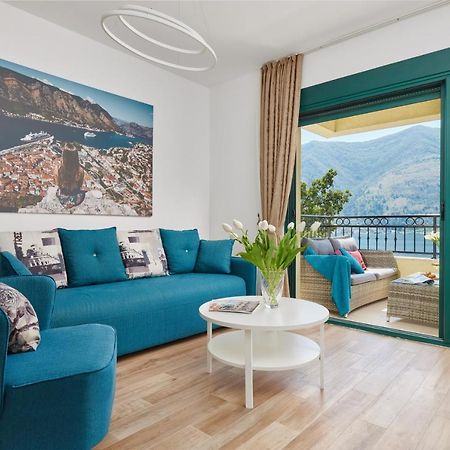 Iva'S Sea View Balcony Daire Kotor Dış mekan fotoğraf