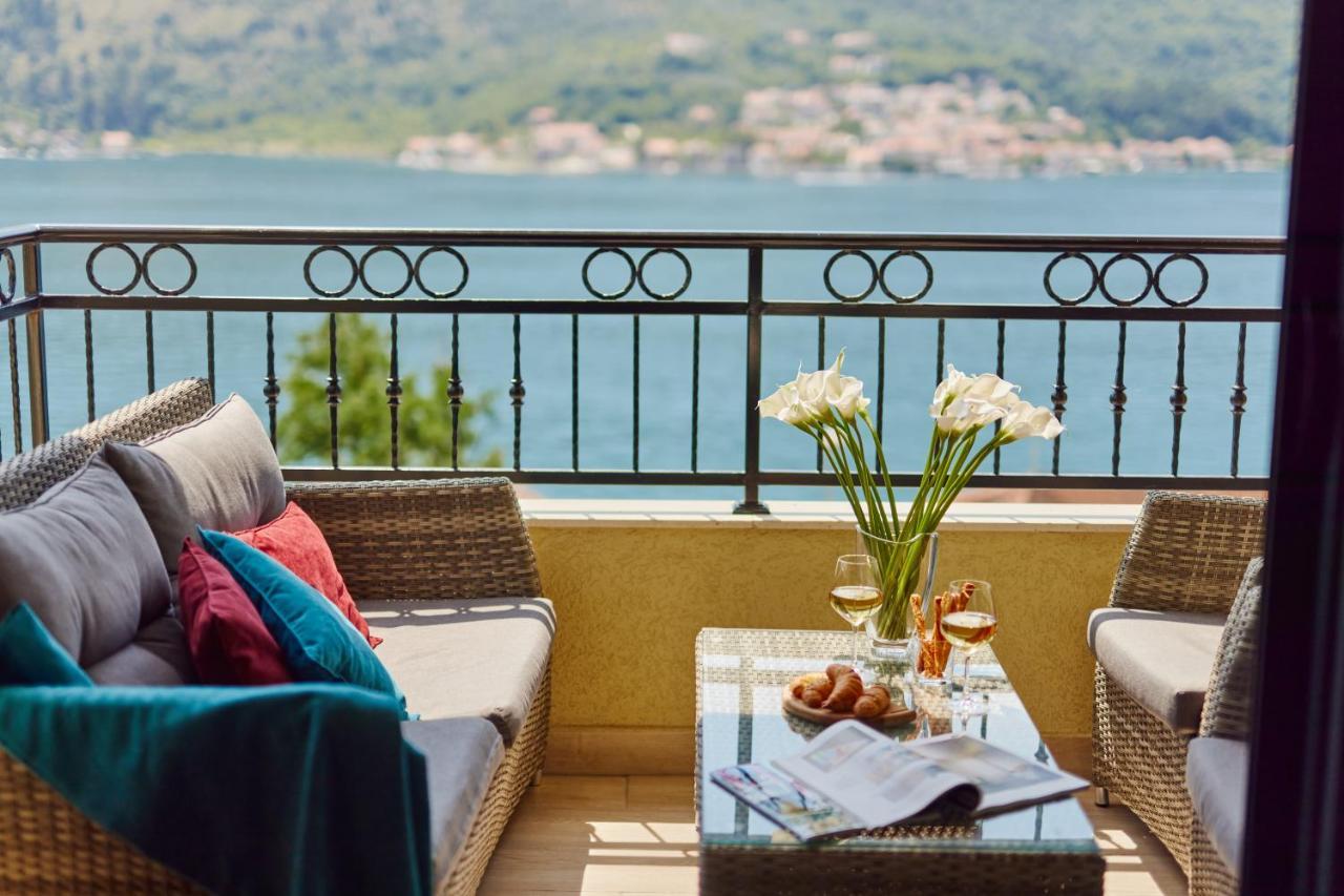 Iva'S Sea View Balcony Daire Kotor Dış mekan fotoğraf